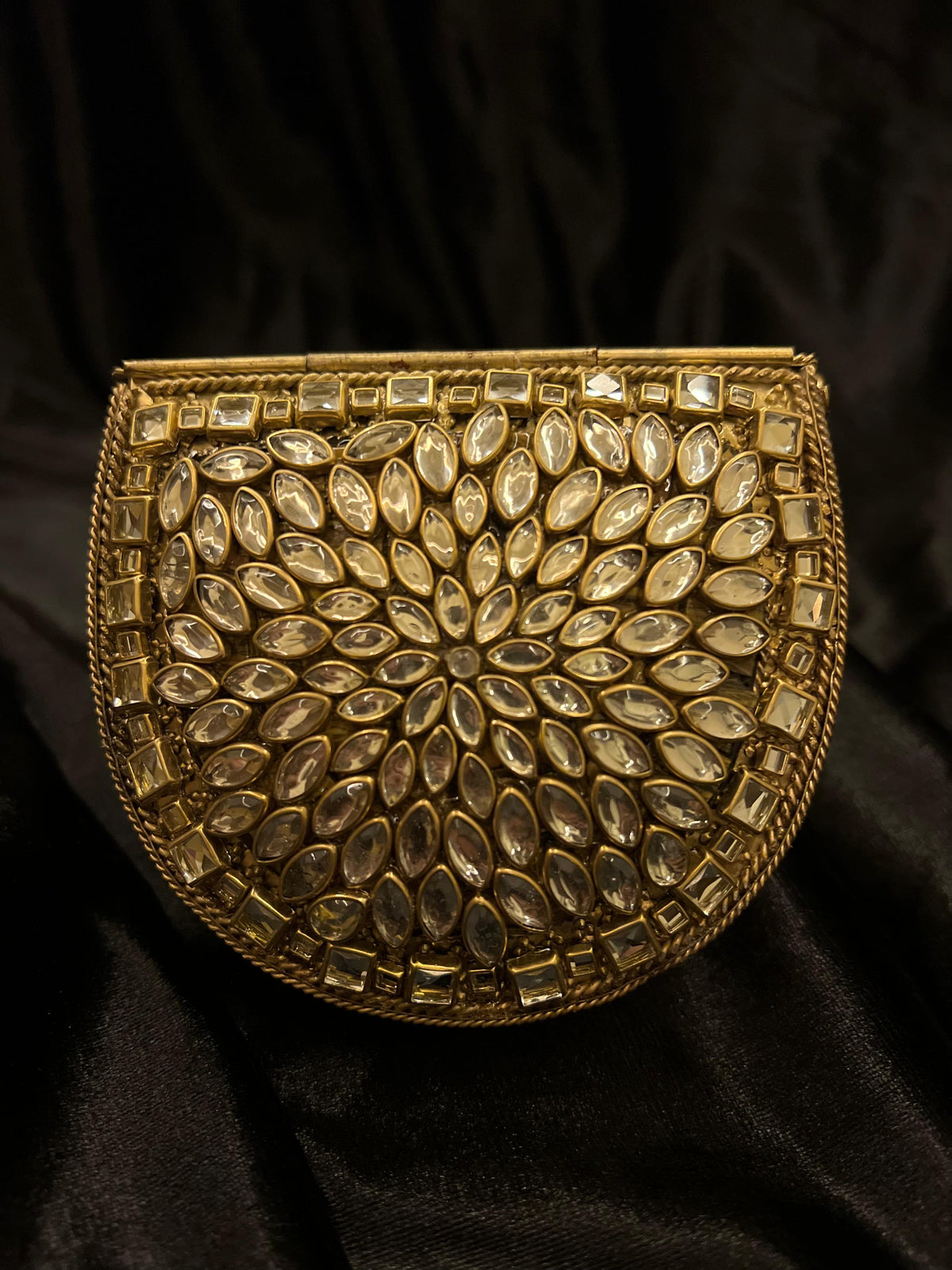 LUXE CLUTCH