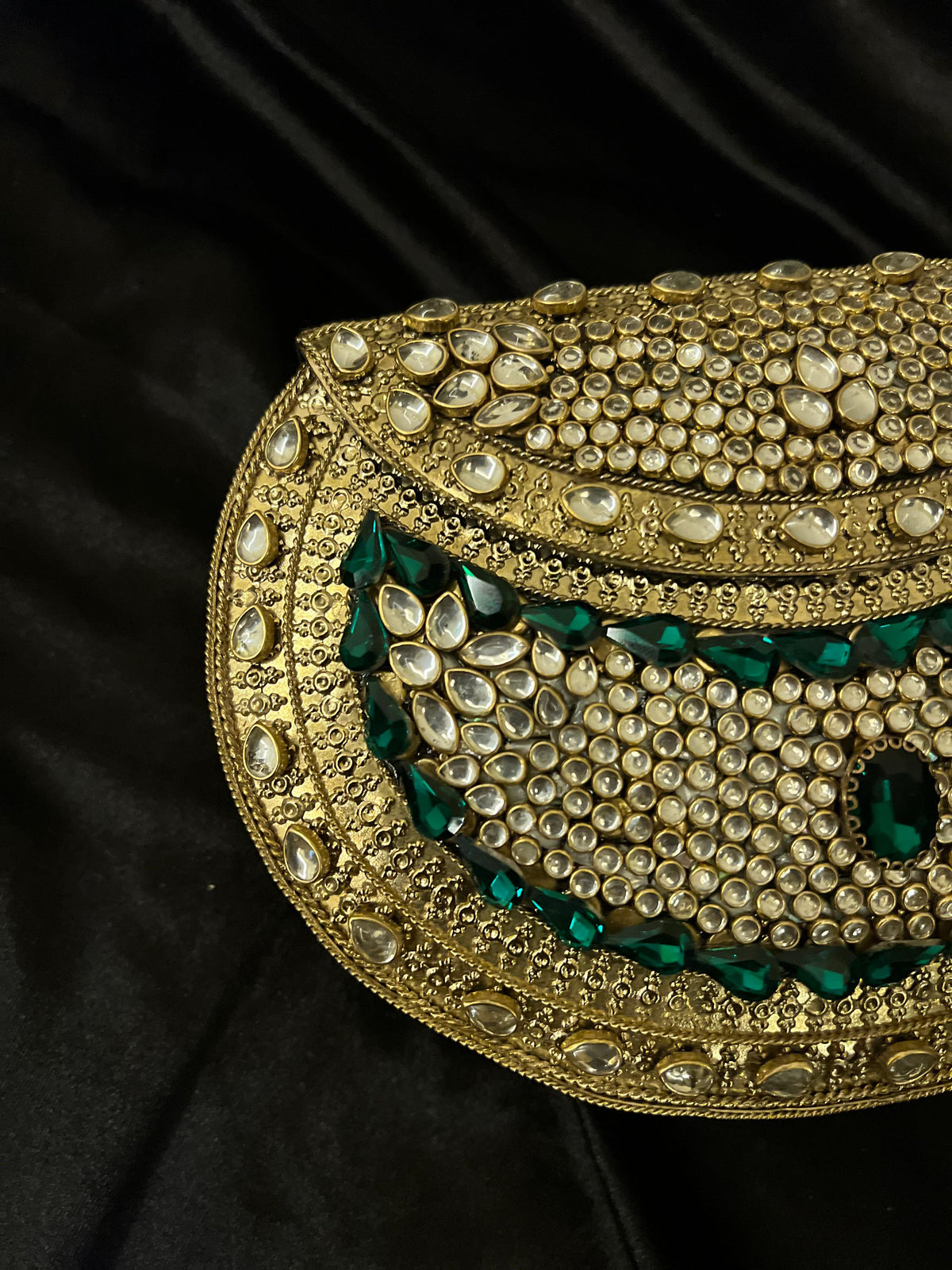 EMERALD CLUTCH