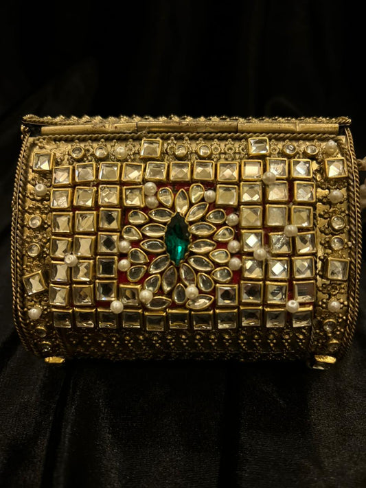 MAHARANI CLUTCH